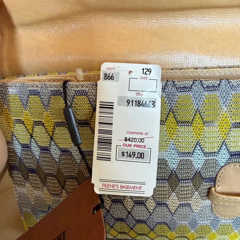 Missoni Hexagonal Pattern Clutch in Tan, Blue, and Yellow - NWT (read) - Picture 6 of 8